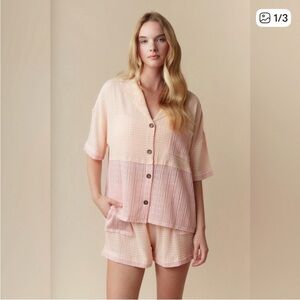 🚨 F48 OnLy SMALL LEFT! 2 pc set new fantastic fawn shorts top  boutique